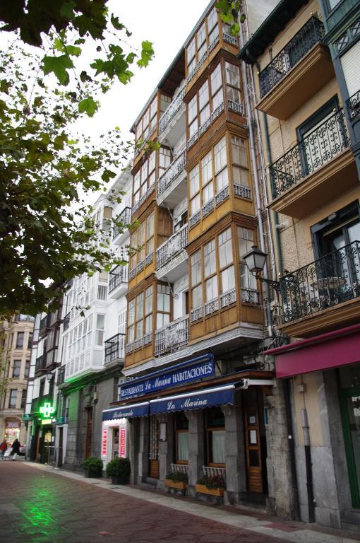Pension "La Marina" カストロ・ウルディアレス エクステリア 写真