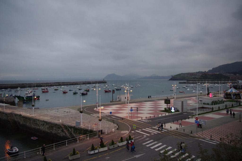 Pension "La Marina" カストロ・ウルディアレス エクステリア 写真